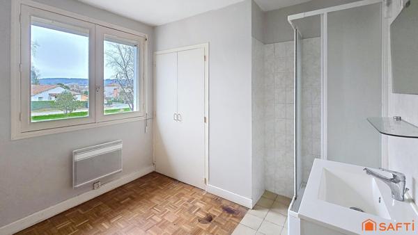 2 Appartements avec jardin privatif + 2 locaux commerciaux