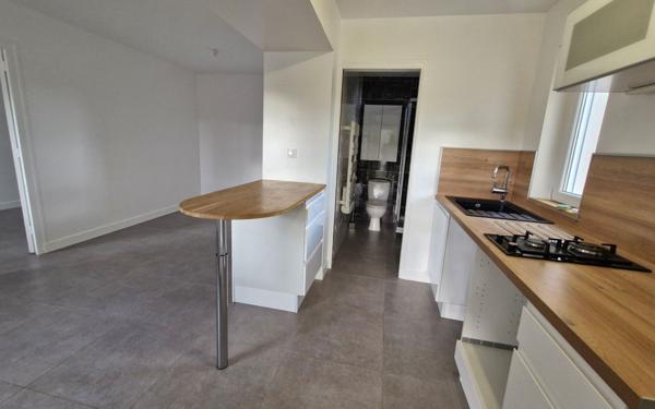 Immeuble à vendre    4 pièces •  Vaugneray