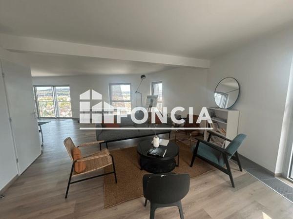 Location Appartement 2 pièces 96.4 m² - 71 AVENUE JEAN JAURES Dijon 21000