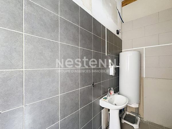 LOCAL COMMERCIAL (225 m²) EN PLEIN CENTRE DE SAINTE-SIGOLÈNE