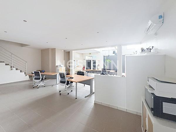 LOCAL COMMERCIAL (225 m²) EN PLEIN CENTRE DE SAINTE-SIGOLÈNE