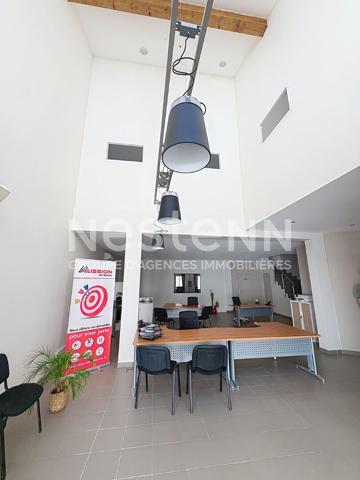 LOCAL COMMERCIAL (225 m²) EN PLEIN CENTRE DE SAINTE-SIGOLÈNE