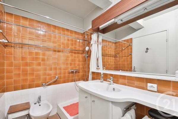 Appartement F4 à vendre  4 pièces - 110,19 m 2   PARIS  - 75015