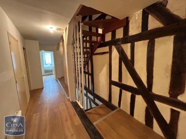 Appartement à louer 4 pièces 110m²