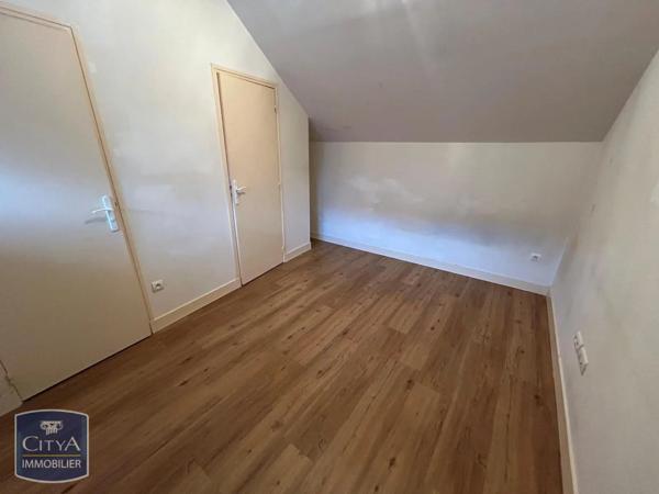 Appartement à louer 4 pièces 110m²