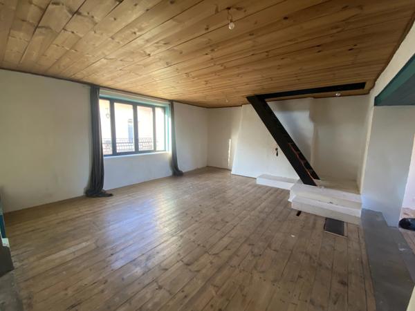 Maison de village, à 5 minutes de Fumel et Montayral