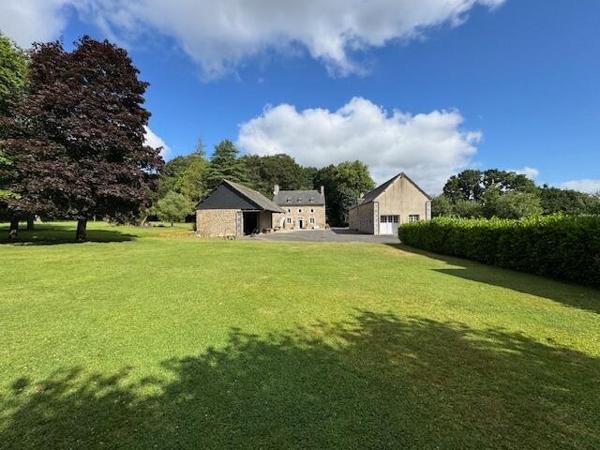 Havre de paix, un magnifique en semble en pierres sans à vis à vis