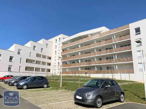 Appartement à louer 3 pièces 64.72m² Angers (49100)