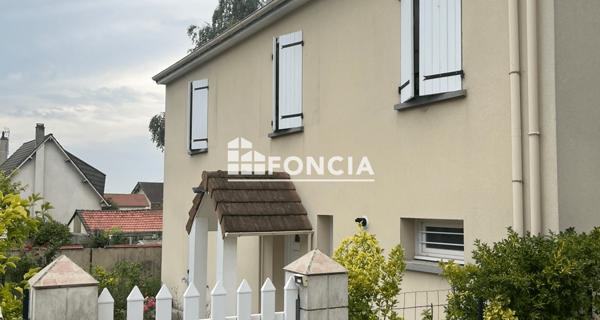 À vendre Maison 5 pièces 105 m² - Juziers 78820
