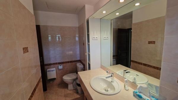 MAISON MEUBLEE T5 AVEC PISCINE PLAN-DE-CUQUES (13380)