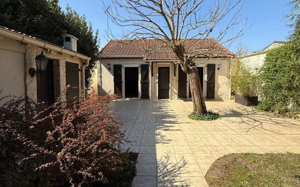 Maison à vendre    4 pièces • 85 m2 Le Blanc-Mesnil
