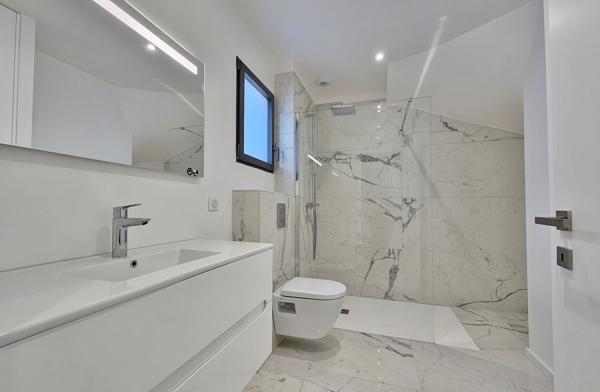 BASTELICACCIA Superbe villa récente Ajaccio (20000)