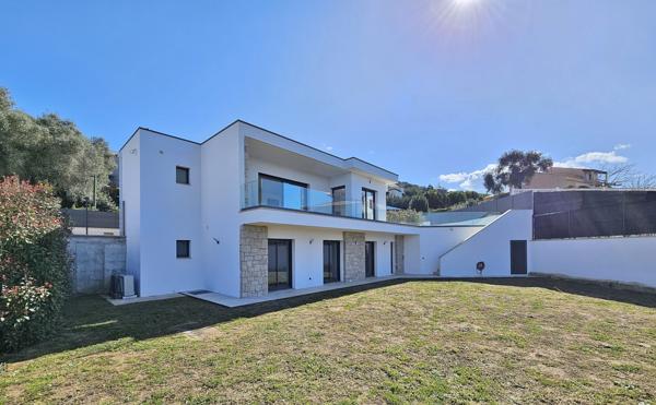 BASTELICACCIA Superbe villa récente Ajaccio (20000)