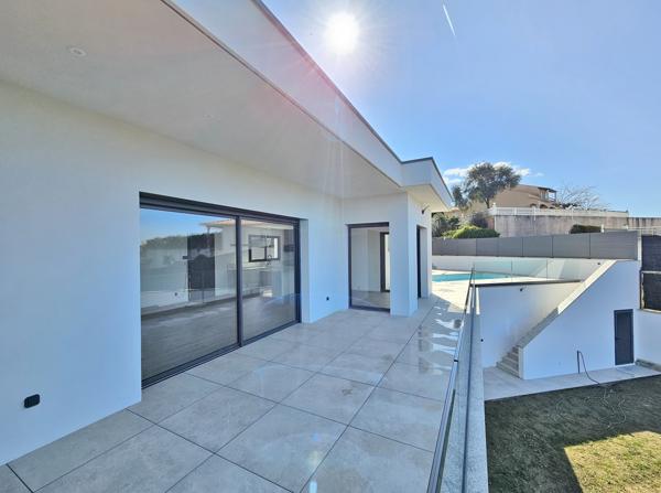 BASTELICACCIA Superbe villa récente Ajaccio (20000)