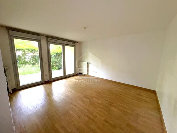 Rare à Guyancourt, 3P de 67 m² en rez-de-jardin, Jardin 99 m² , Terrasse , 2 Parkings