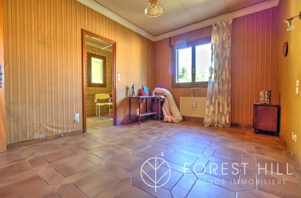 Arles-sur-Tech (66150) Maison 4 faces – fort potentiel, grand garage et terrain