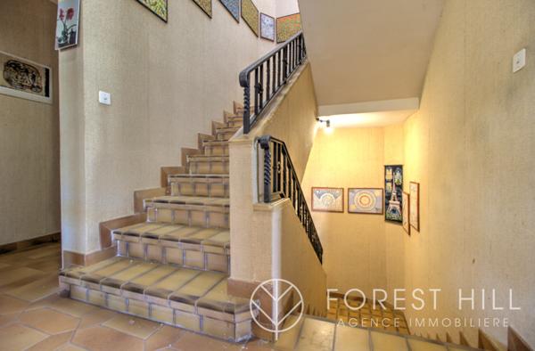 Arles-sur-Tech (66150) Maison 4 faces – fort potentiel, grand garage et terrain