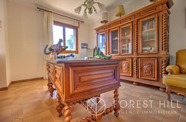 Arles-sur-Tech (66150) Maison 4 faces – fort potentiel, grand garage et terrain