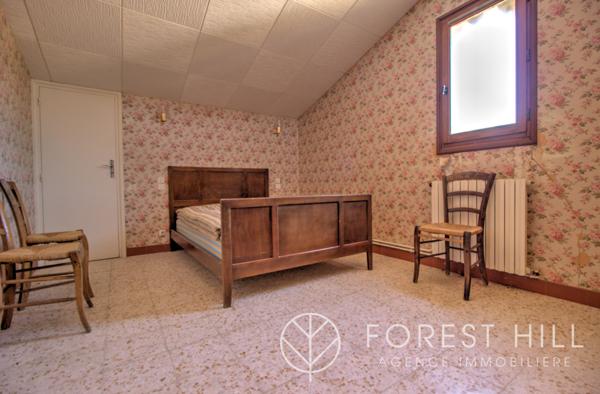 Arles-sur-Tech (66150) Maison 4 faces – fort potentiel, grand garage et terrain