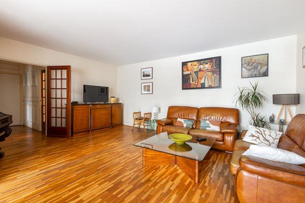 Appartement Courbevoie 4 pièce(s) 96.15 m2