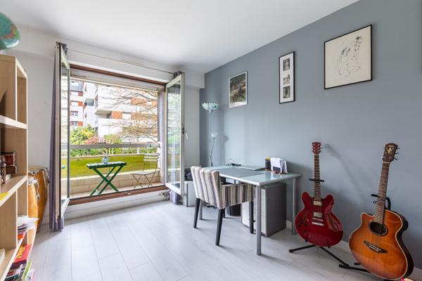 Appartement Courbevoie 4 pièce(s) 96.15 m2