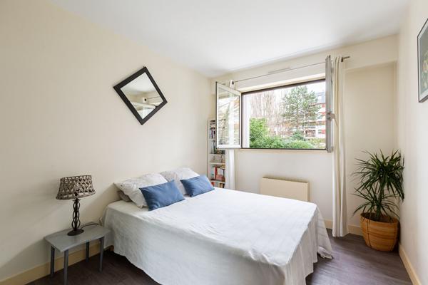 Appartement Courbevoie 4 pièce(s) 96.15 m2