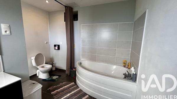 Maison à vendre 14 pièces 276 m² Le Tampon