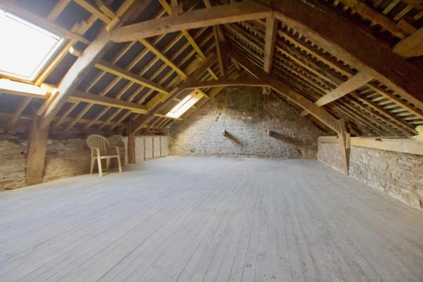 Immeuble à DOL-DE-BRETAGNE, 35120 - 130m²