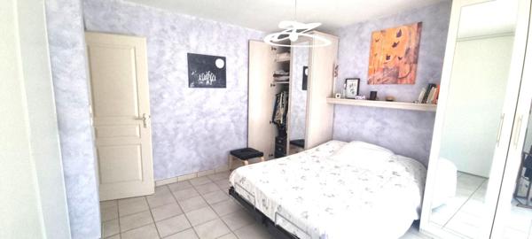 GRANDE MAISON LUMINEUSE - DPE : C -  5 CHAMBRES - Environ13 ares