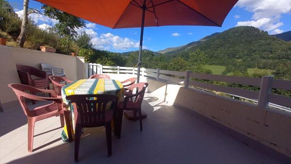 Maison à vendre à Saint-Jacques-des-Blats dans le Cantal (15800), ref : MG/2394