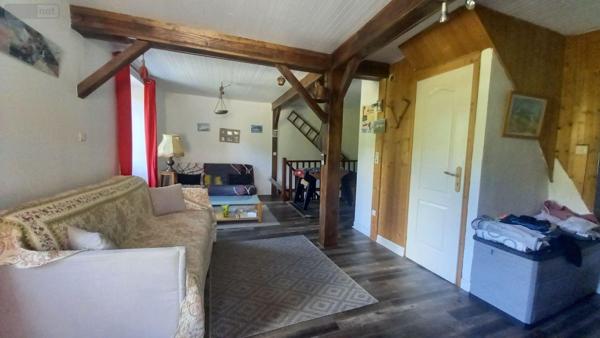 Maison à vendre à Saint-Jacques-des-Blats dans le Cantal (15800), ref : MG/2394