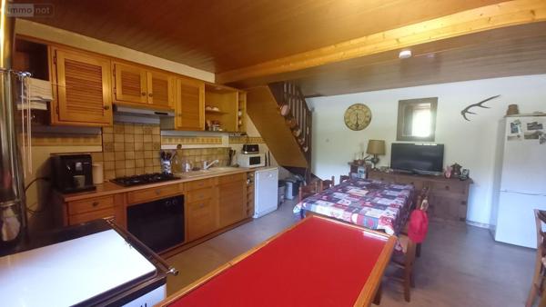 Maison à vendre à Saint-Jacques-des-Blats dans le Cantal (15800), ref : MG/2394