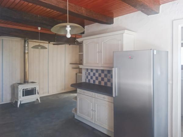 Maison familiale avec un grand terrain