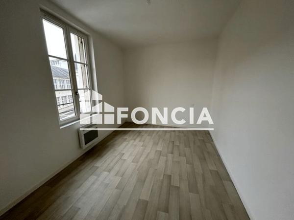 Location Maison 3 pièces 103.63 m² - 12 RUE DU VIEUX PALAIS Chatellerault 86100