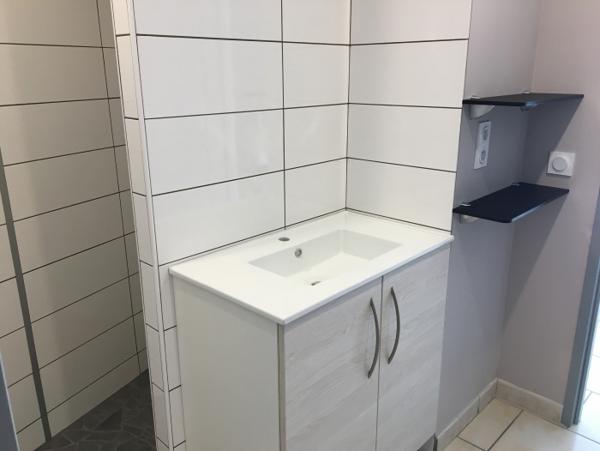 Location Appartement 2 pièces Yssingeaux (43200) - centre-ville