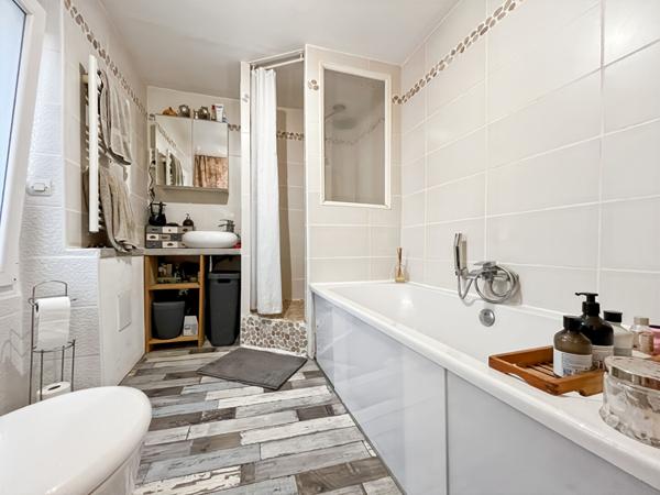 Maison de ville avec jardin et cave Oinville sur montcient