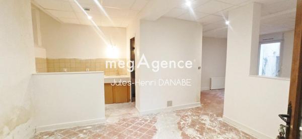 Appartement à JOIGNY, 89300 - 1 pièce 36m²