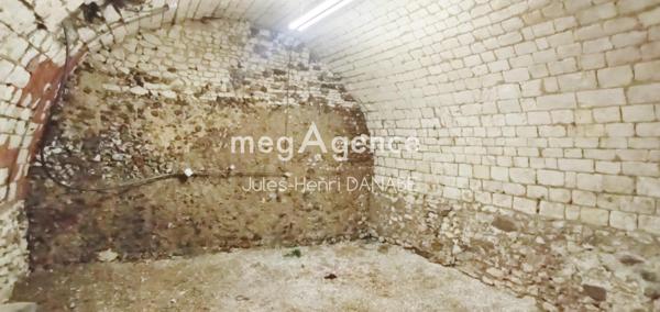 Appartement à JOIGNY, 89300 - 1 pièce 36m²