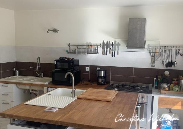 Daux centre du village maison de 215 m2