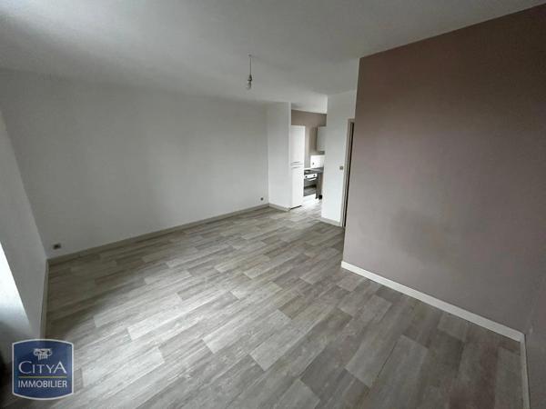 Appartement à louer 1 pièce 30.56m² Cholet (49300)