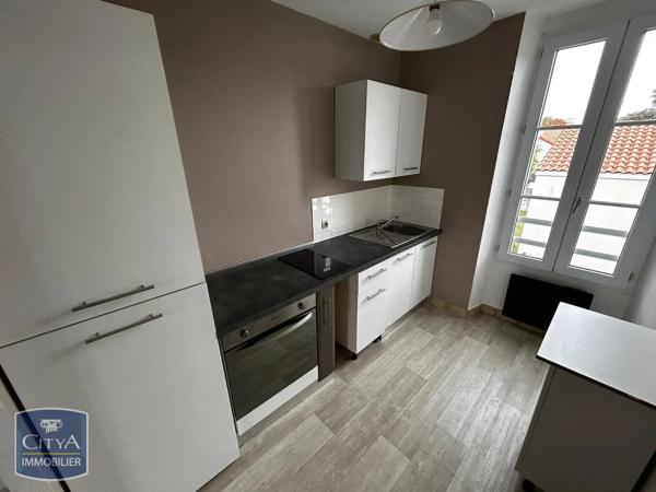 Appartement à louer 1 pièce 30.56m² Cholet (49300)