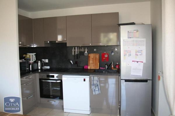 Appartement à louer 4 pièces 74.75m² Clermont-Ferrand (63000)