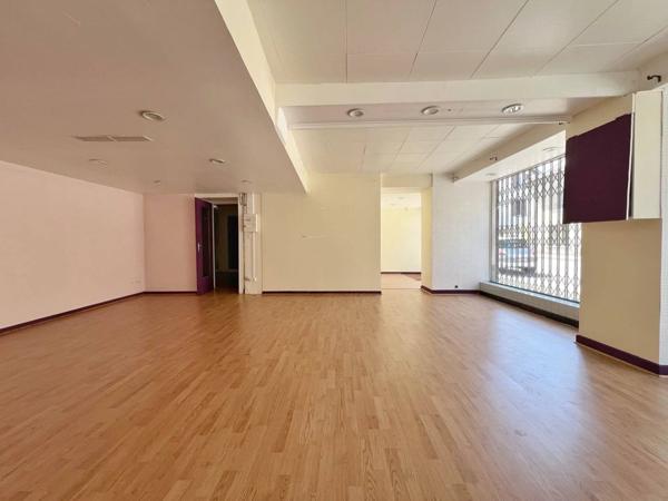 LE PONT DE BEAUVOISIN - LOCAL 70 m²