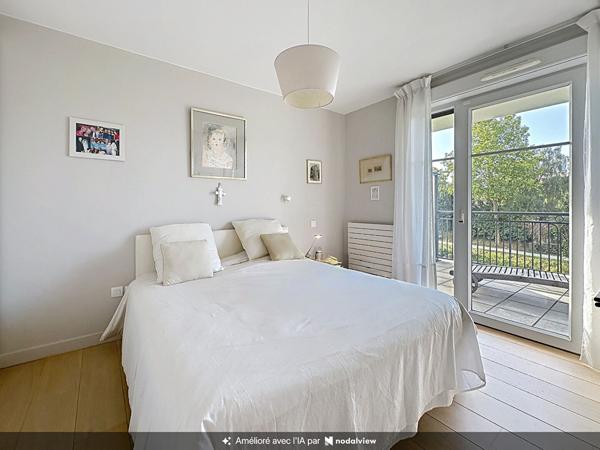 A louer Meublé , Marcq En Baroeul Saint Vincent , splendide Appartement meublé de 130 m2, 3 chambres, 2 salles de bains, terrasses, double parking, cave Marcq en baroeul