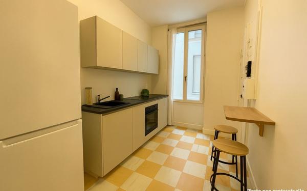 Appartement à vendre    1 pièce • 26 m2 Paris 20