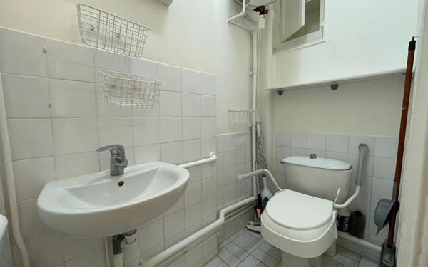 Appartement à vendre    1 pièce • 26 m2 Paris 20