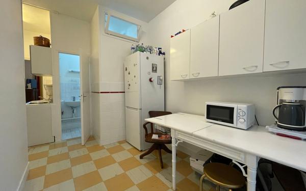 Appartement à vendre    1 pièce • 26 m2 Paris 20