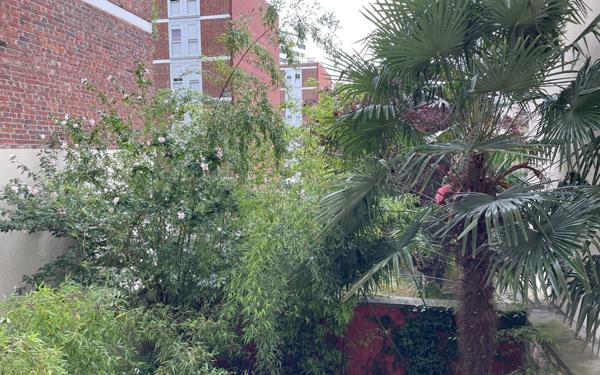 Appartement à vendre    1 pièce • 26 m2 Paris 20