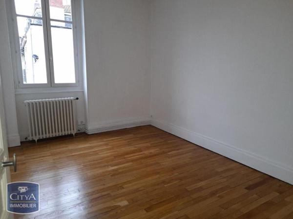 Location appartement 5 pièces de 124.88m²
