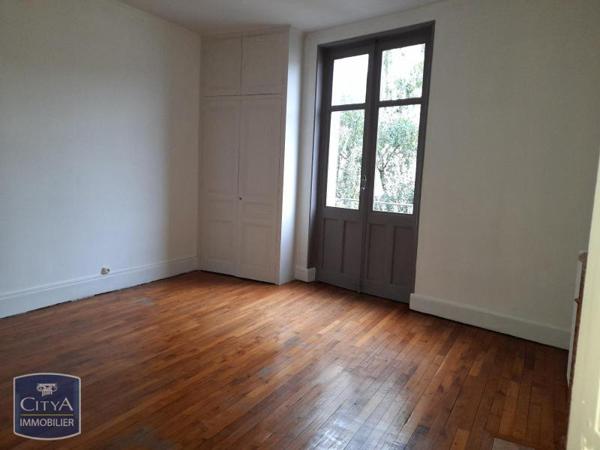 Location appartement 5 pièces de 124.88m²